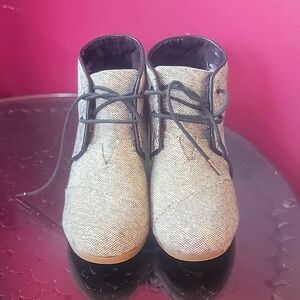 TOMS Black and Gold Metallic Twill Wedge Ankle Booties (Size 9)